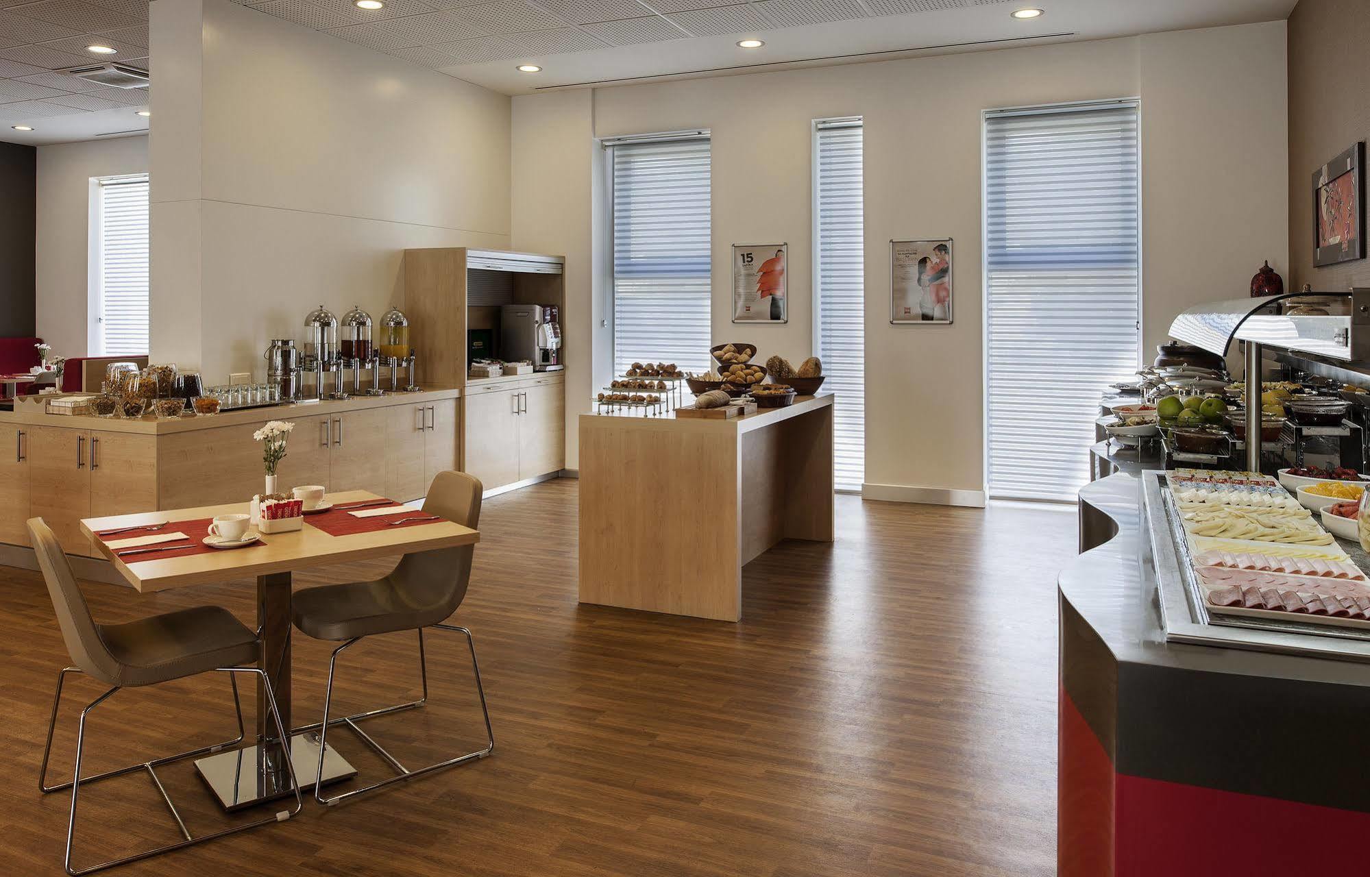 Ibis Esenyurt Hotel 3*